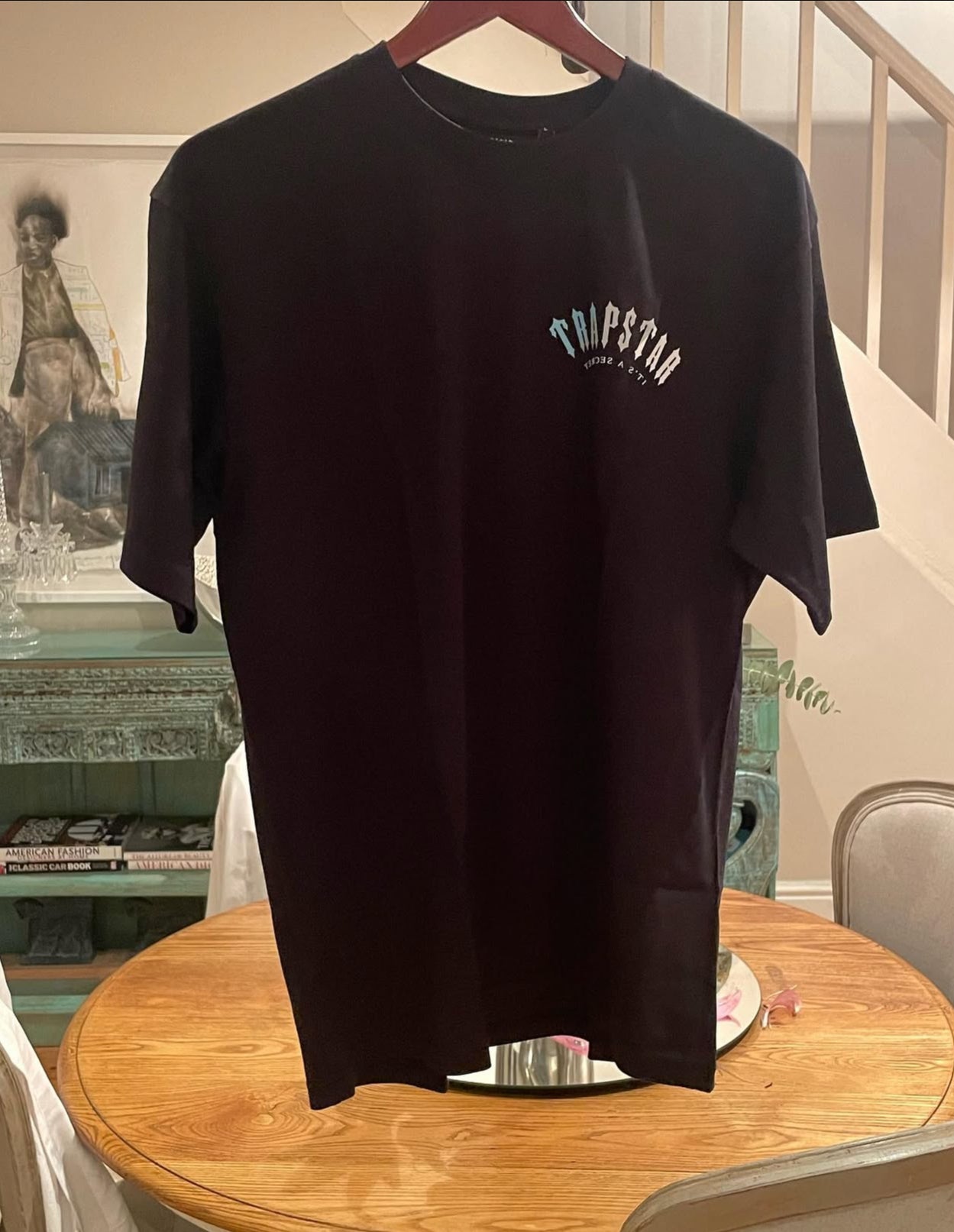 Trapstar London “It’s A Secret” Split Gothic Tee – Blue/Ivory